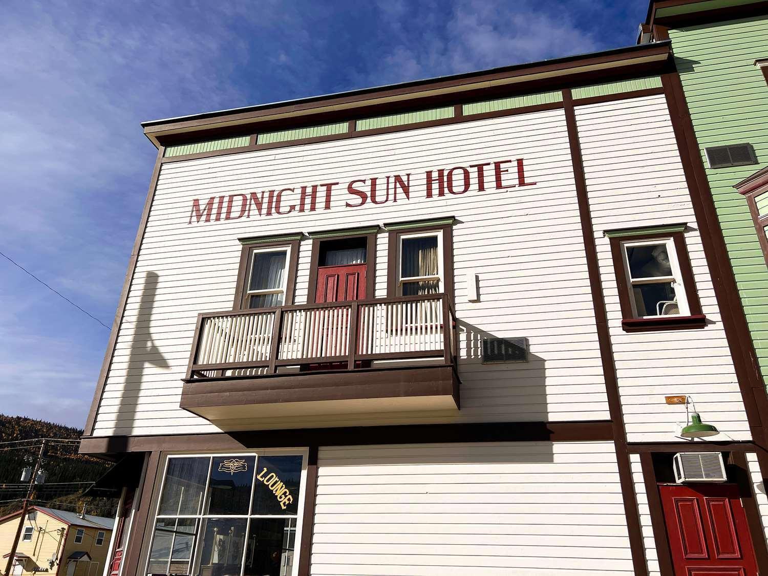 Midnight Sun, A Coast Hotel Dawson City Zewnętrze zdjęcie