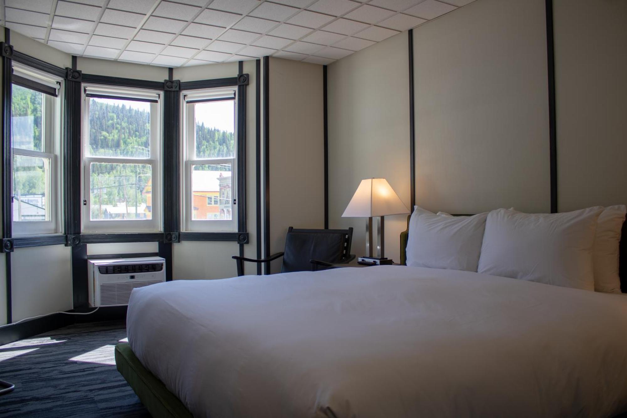 Midnight Sun, A Coast Hotel Dawson City Zewnętrze zdjęcie